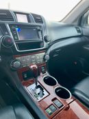 Toyota Highlander 2012 Toyota Highlander Limited Edition Full Option - Sunroof Push Start - 3.5L V6 AWD 4x4 - Full 7 S