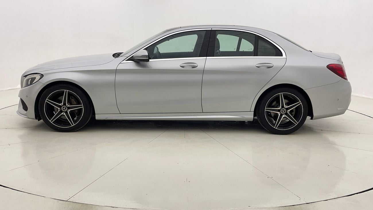 مرسيدس بنز C 200 AMG SPORT PACKAGE 2 | بدون دفعة مقدمة | اختبار القيادة في المنزل