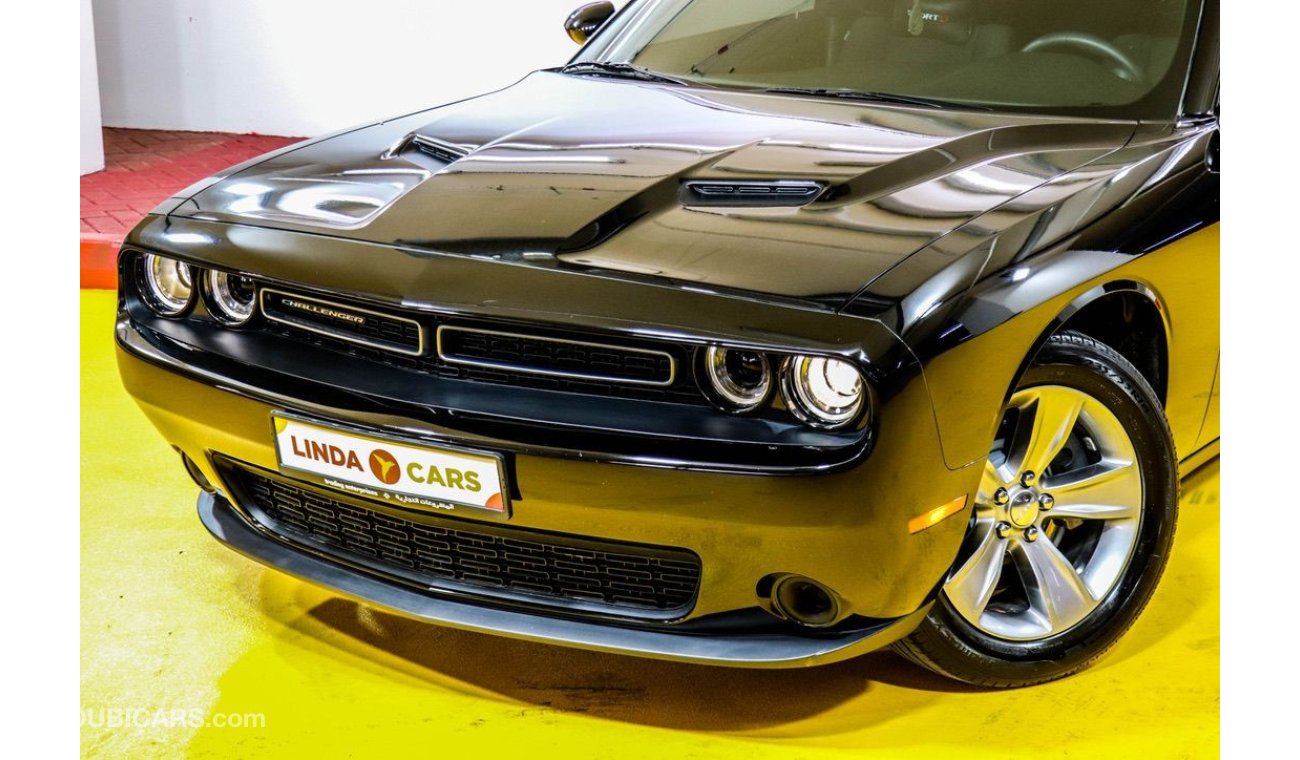 دودج تشالينجر Dodge Challenger SXT 2019 GCC under Agency Warranty with Zero Down-Payment.