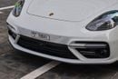 Porsche Panamera Turbo 4.0L AWD