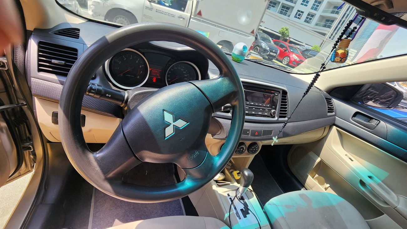 ميتسوبيشي لانسر gls