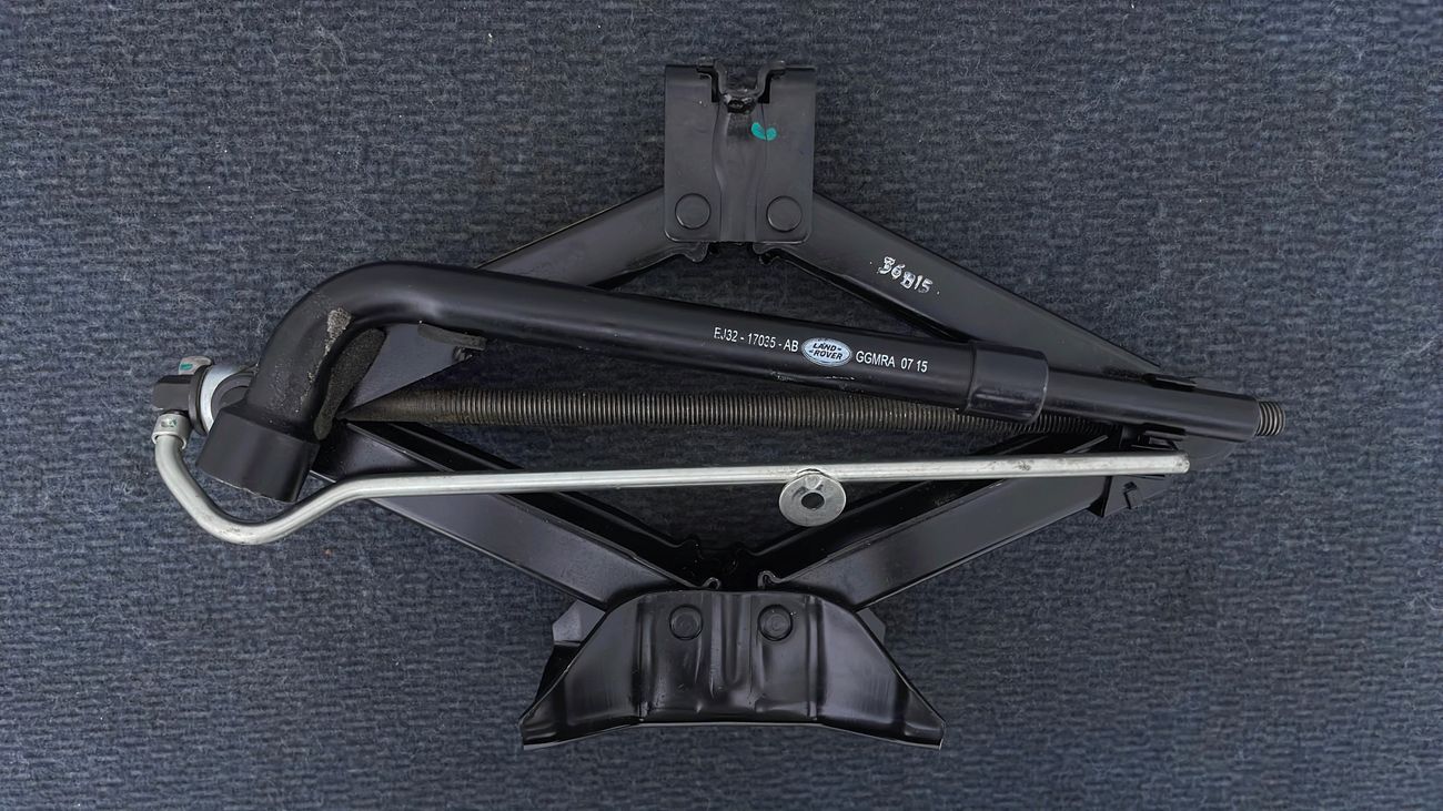 Land Rover Discovery Sport SI4 HSE 2 | Under Warranty | Inspected on 150+ parameters