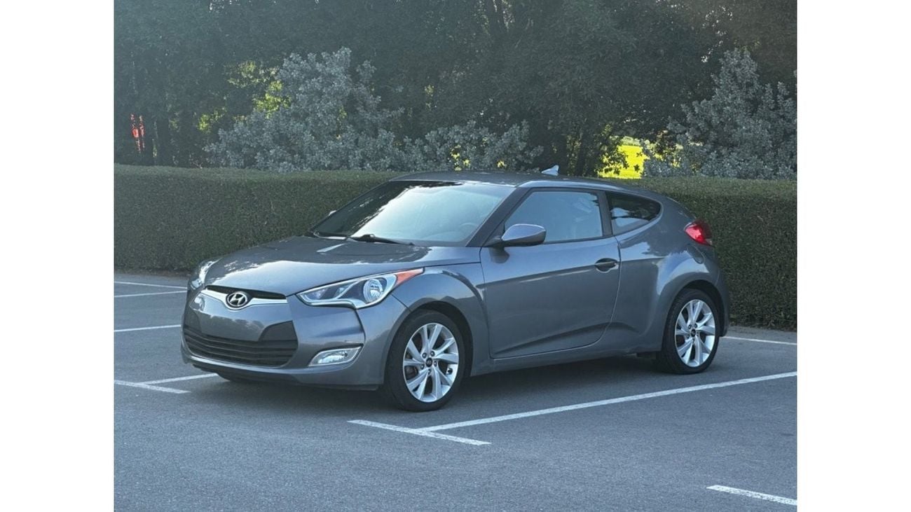 Hyundai Veloster Sport MODEL 2017 CAR PERFECT CONDITION INSIDE AND OUTSIDE