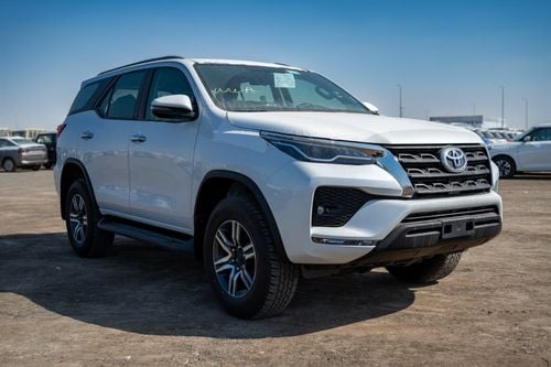 تويوتا فورتونر 2.4L Diesel | Automatic | 4x4 | Comfort