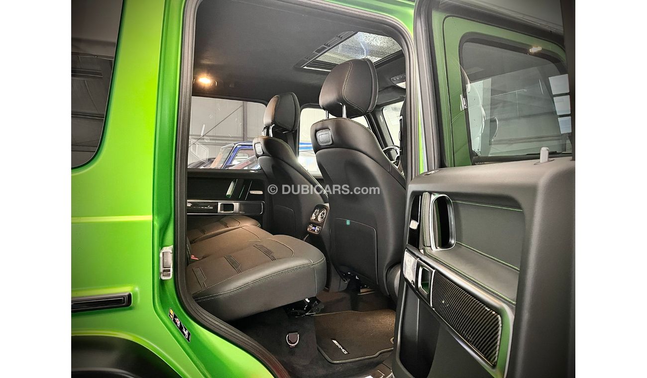 Mercedes-Benz G 63 AMG NIGHT PACKAGE 2