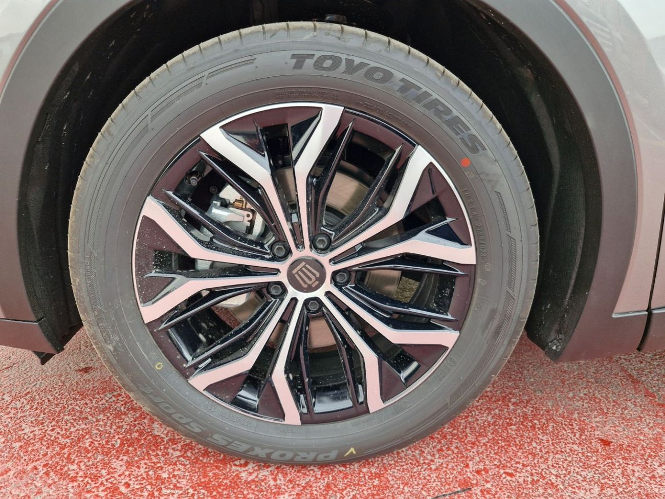 تويوتا كراون 2025 TOYOTA CROWN 2.5L HYBRID FWD GCC BRAND NEW 0KM