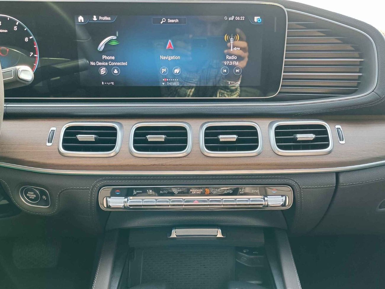Mercedes Benz GLE350 FULL OPTION / 3.0L V6 PETROL, HEADUP DISPLAY / PANORAMIC / 360*/ SPECIAL OFFER