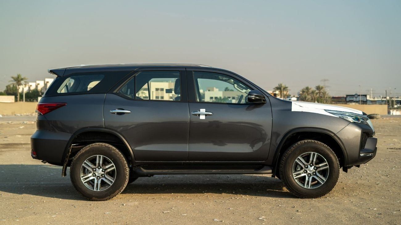 Toyota Fortuner EXR Mid Option 2.7L Petrol 2025YM [FOR EXPORT TO AFRICA ONLY]