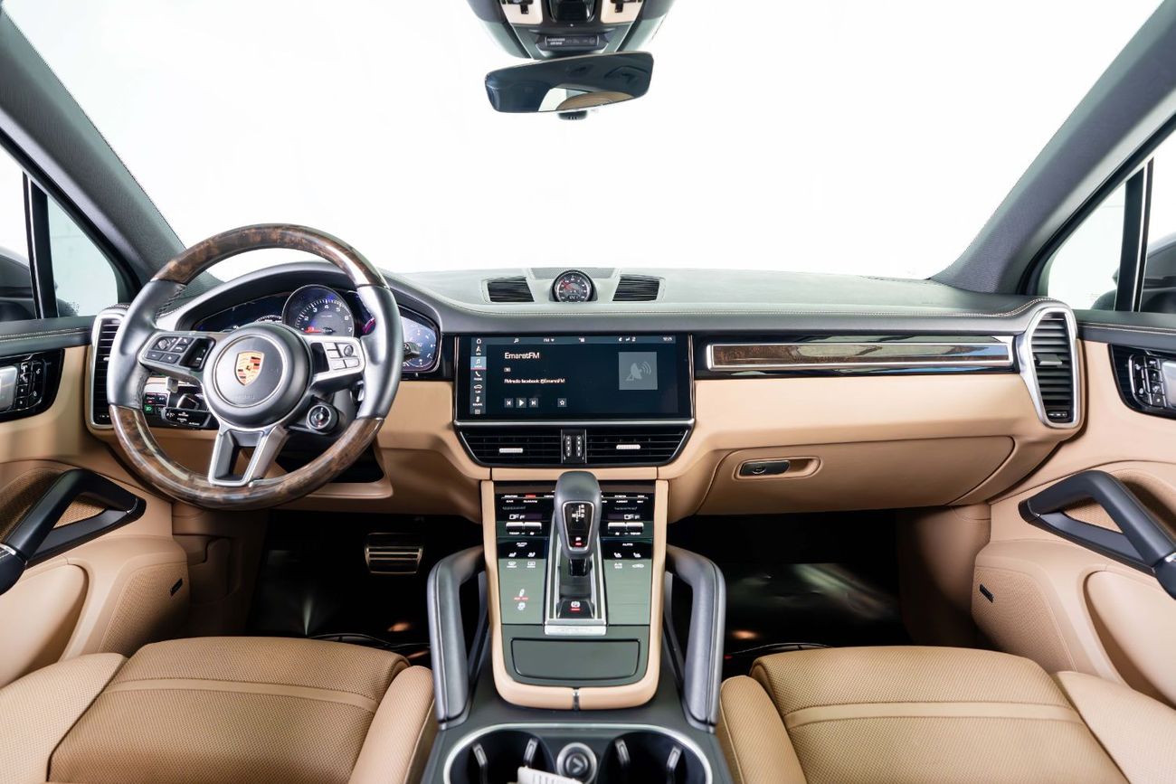 Porsche Cayenne S 2.9L (440 HP) High Specfications-Metallic Grey-Turbo Wheels-Black Brake Callipers