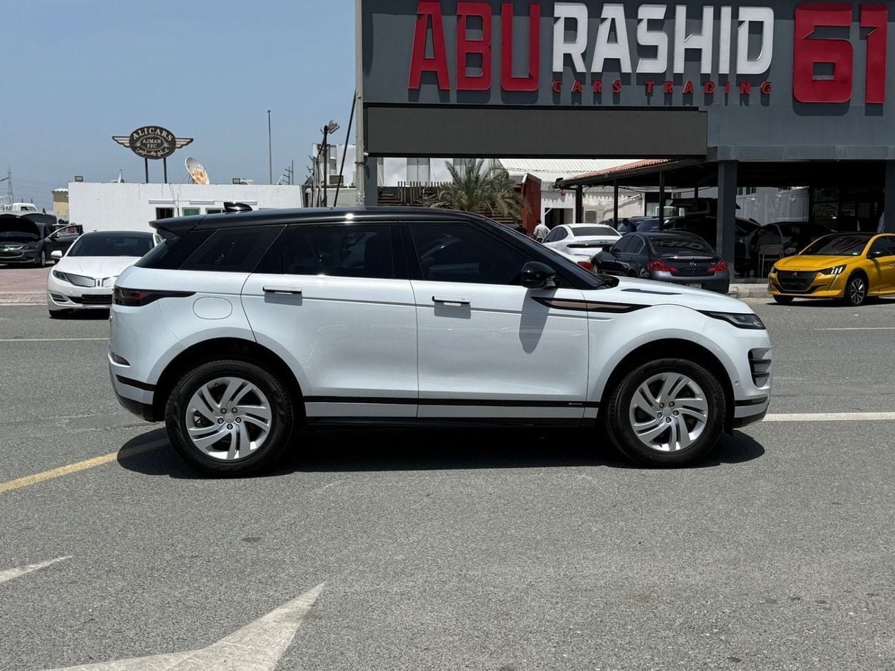 لاند روفر رانج روفر إيفوك R-DYNAMIC HSE P250 2.0L