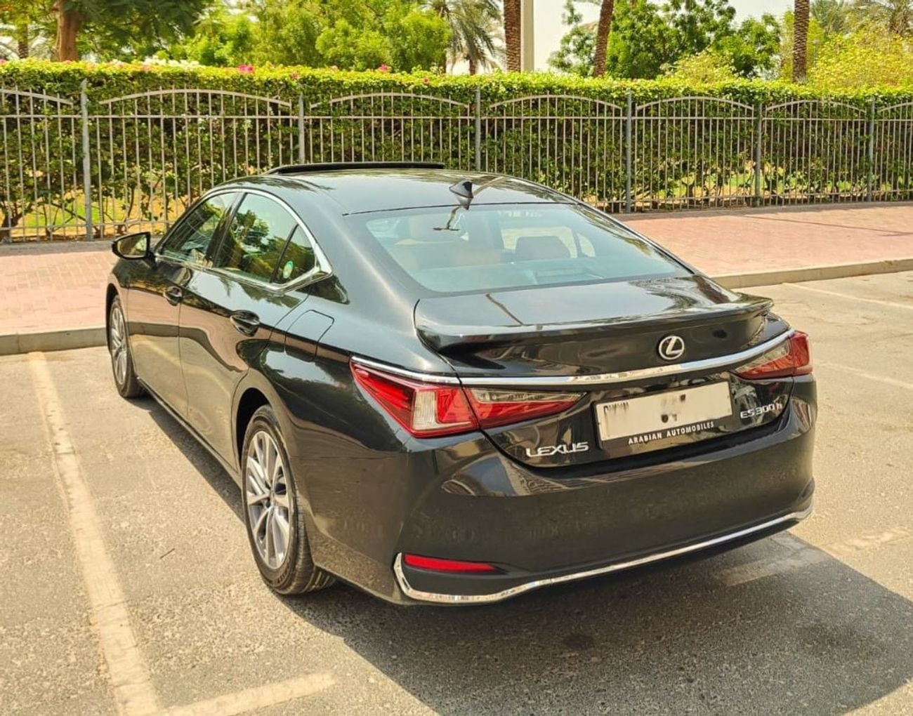 لكزس ES300h HYBRID