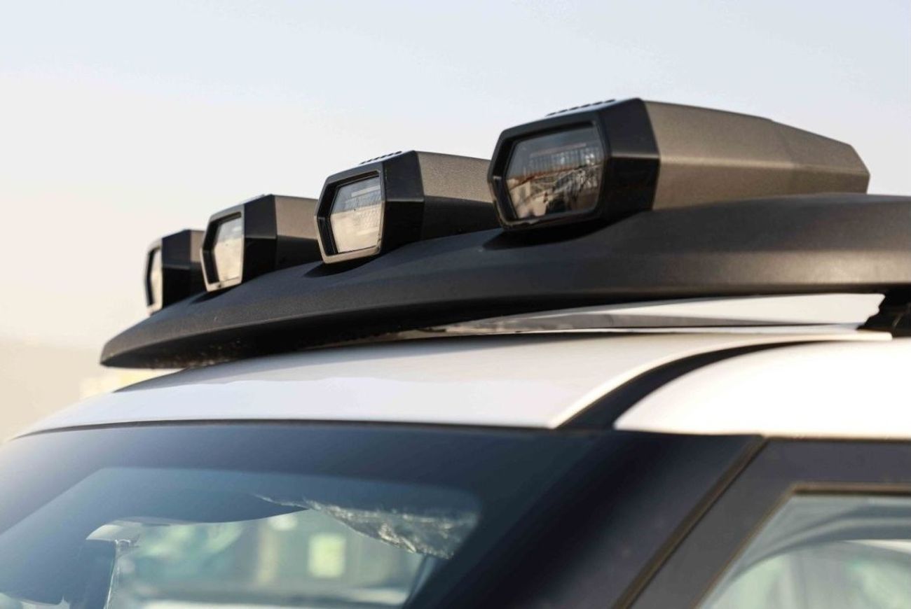 Changan Deepal G318 2024 Changan Deepal G318 Air Suspension - Plug-in Hybrid - White inside Black