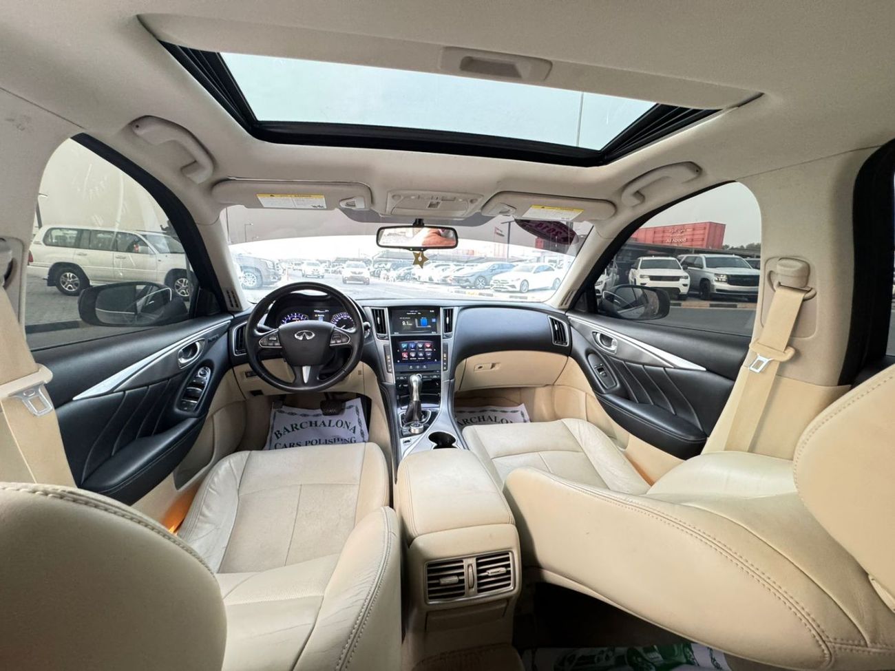 Infiniti Q50 Premium 2.0L perfect inside & out