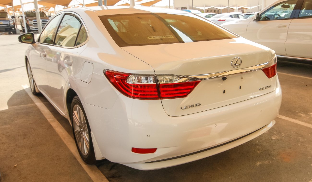 Lexus ES350