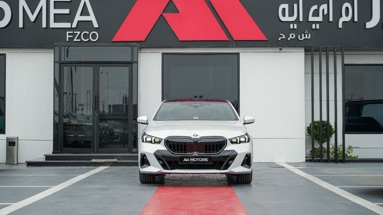 بي أم دبليو 530i M Sport Pro White 2027 MY EXPORT PRICE