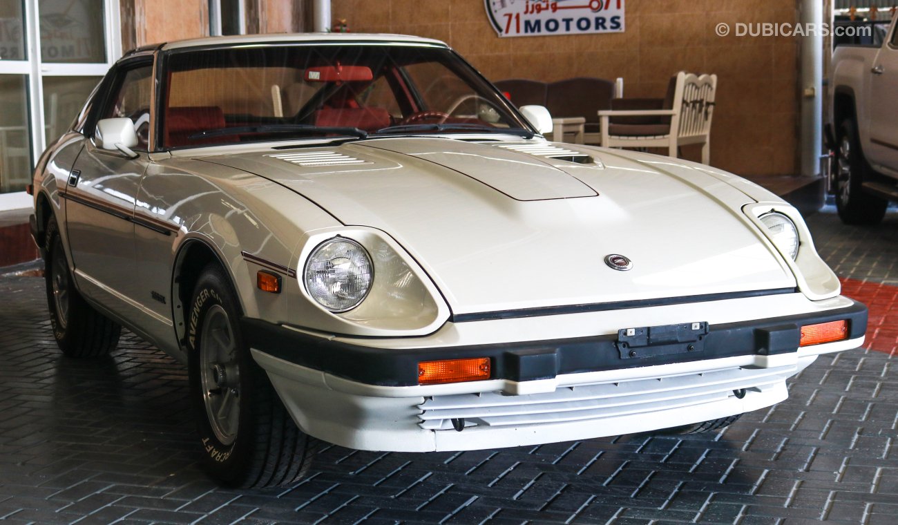 Datsun 280ZX Datsun ZX 280 is in excellent condition and has absolutely no defects