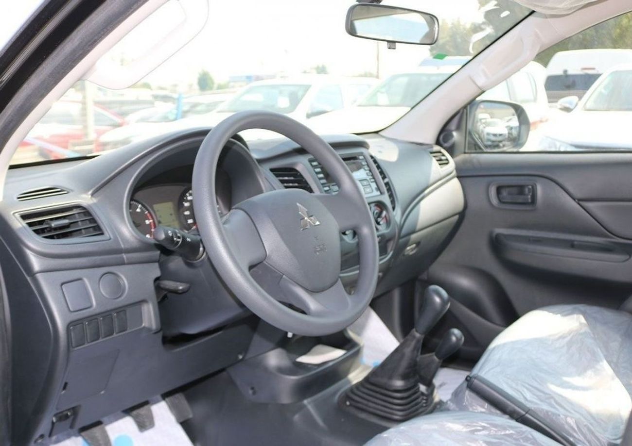 ميتسوبيشي L200 GL LOWEST PRICE 2023 | 4x4 | Diesel Engine 2.5L | Double Cab | Power Locks and Windows | Export Only