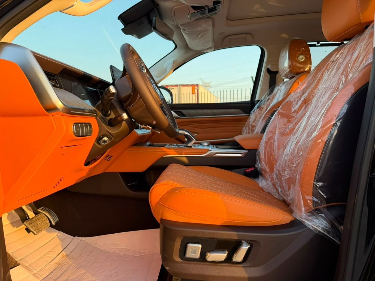 تانك 500 2.0L HEV V4 2026 Export Price @ 148,000 AED