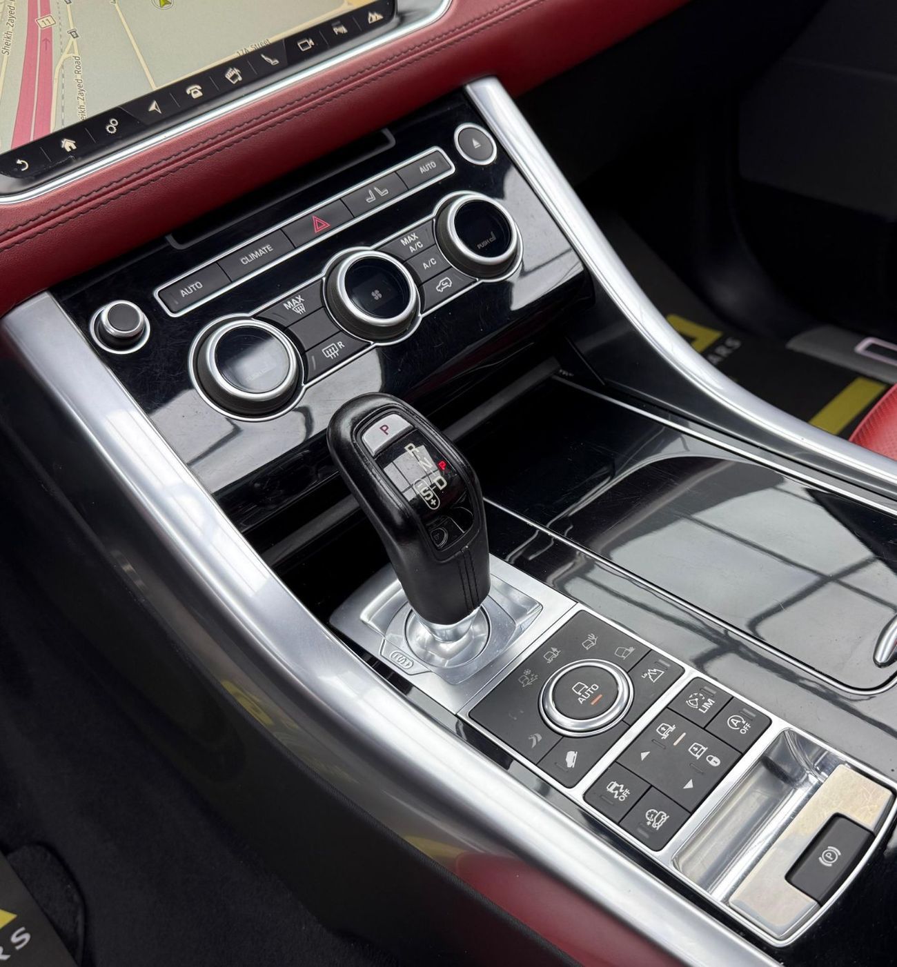 لاند روفر رينج روفر سبورت Supercharged 5.0L 2017 Range Rover Sport Supercharged V8, Full Service History, Excellent Condition,