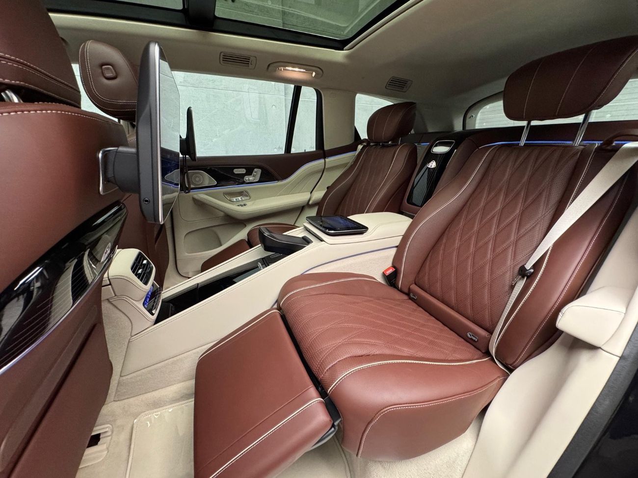 مرسيدس بنز GLS 600 Maybach