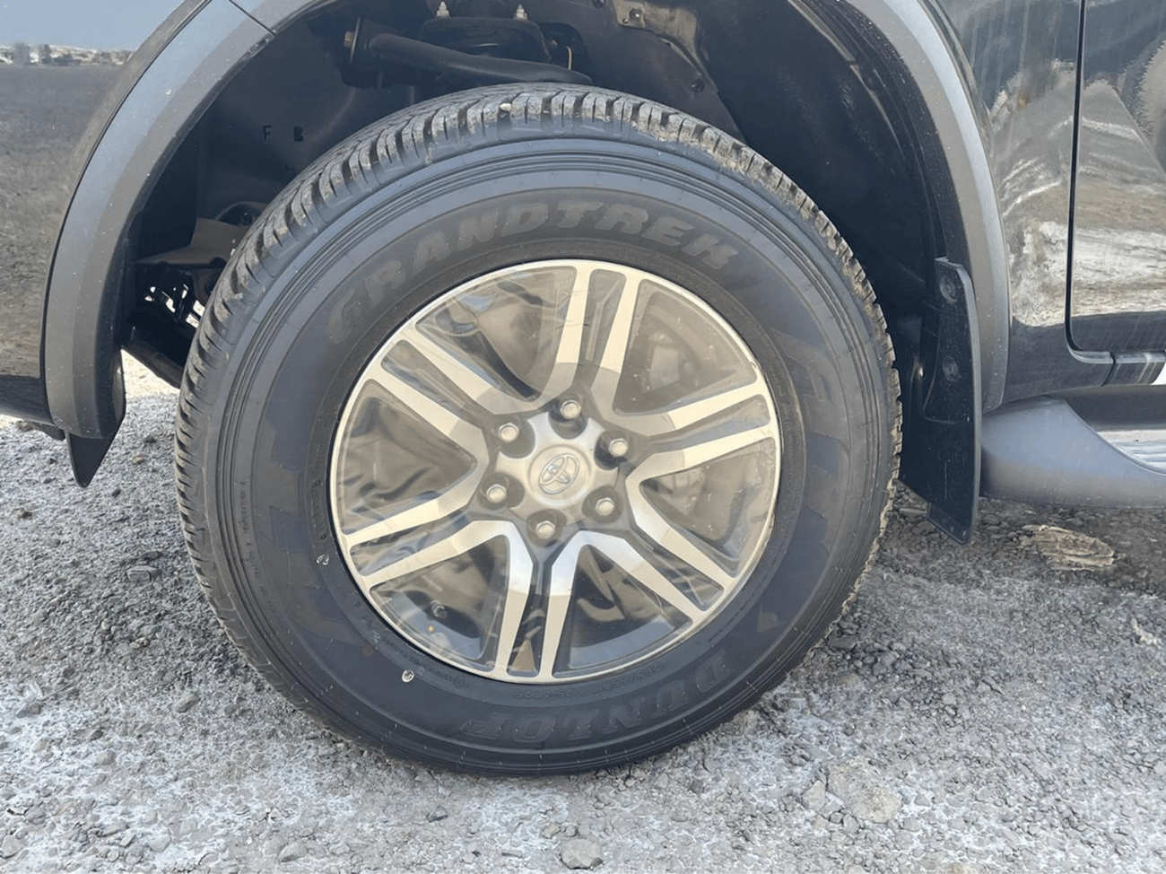 تويوتا فورتونر ECT0132 - 2024 Toyota Fortuner 2.7L Petrol Auto 4wd Black