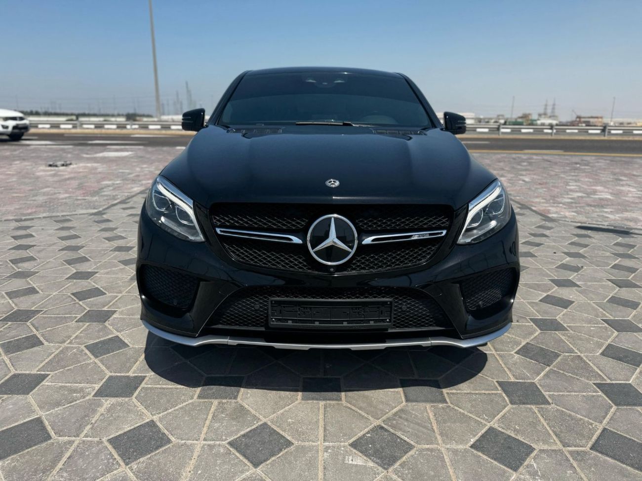 مرسيدس بنز GLE 43 AMG Std 3.0L