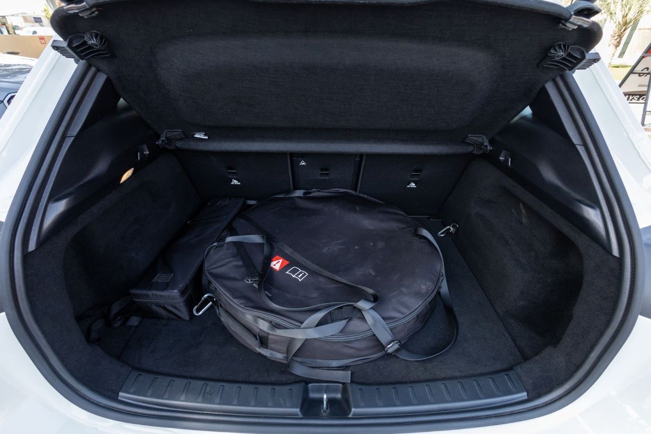 مرسيدس بنز GLA 200 Premium 1.4L