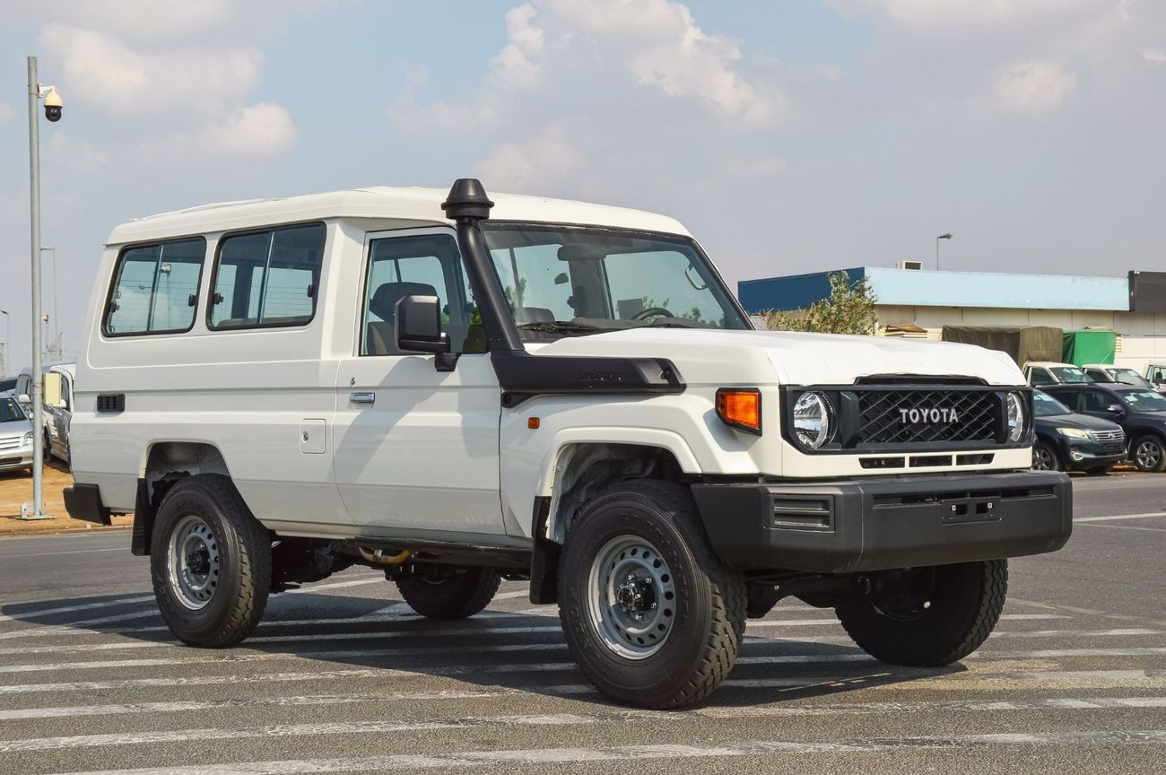 تويوتا لاند كروزر 70 LX78 V6 4.0L Petrol 2024YM