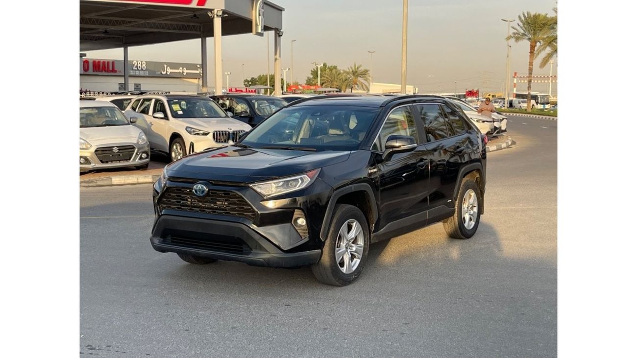 Toyota RAV4 2021 TOYOTA RAV4 XLE HYBRID FULL OPTIONS IMPORTED FROM USA