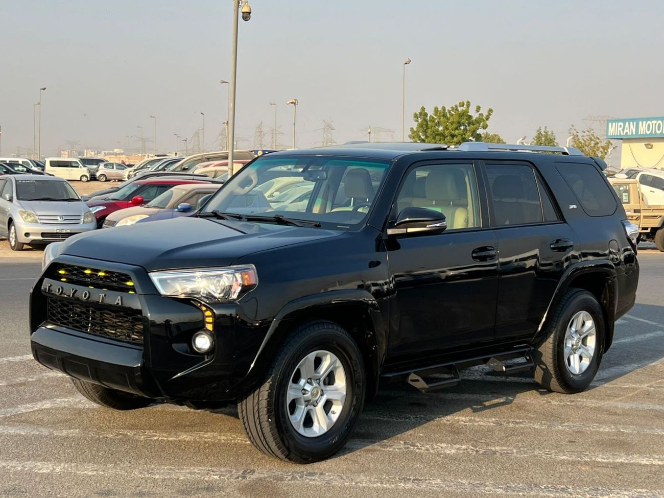 تويوتا Runner4 2015 Toyota 4Runner SR5 Premium - Rear CAM & Leather Seat - Sunroof - 7 Seater - V6 4.0L -