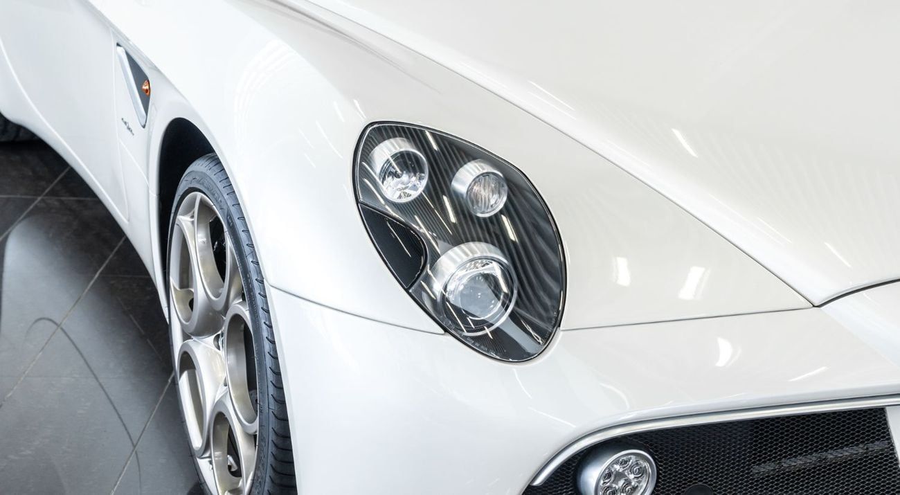 ألفا روميو 8C Spider