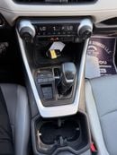 تويوتا راف ٤ XLE premium 2.5L | Sunroof | leather seats | push start full option