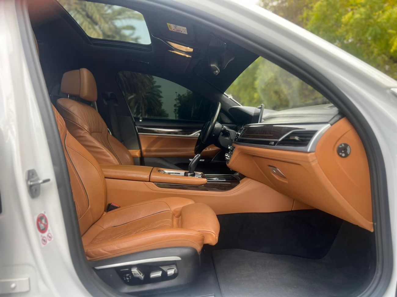 BMW 740Li Executive 3.0L (322 HP)