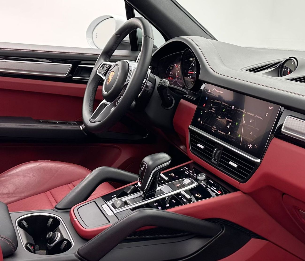 Porsche Cayenne 2022 Porsche Cayenne Platinum Edition, One Year Warranty Unlimited, Porsche Full Service History, Ex