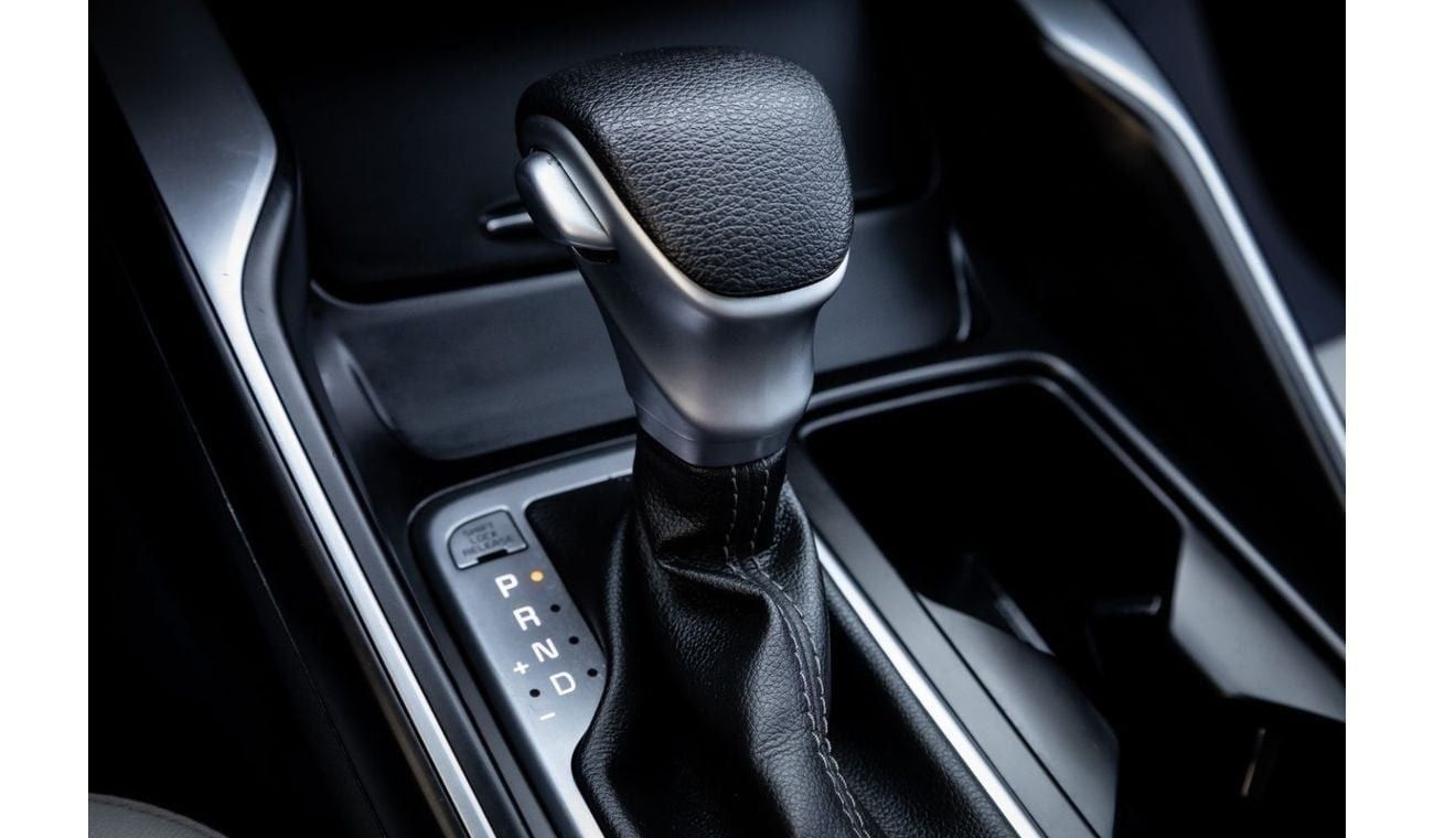 Kia Sorento Base 2.4L FWD Kia Sorento 2023 GCC under Agency Warranty with Flexible Down-Payment.