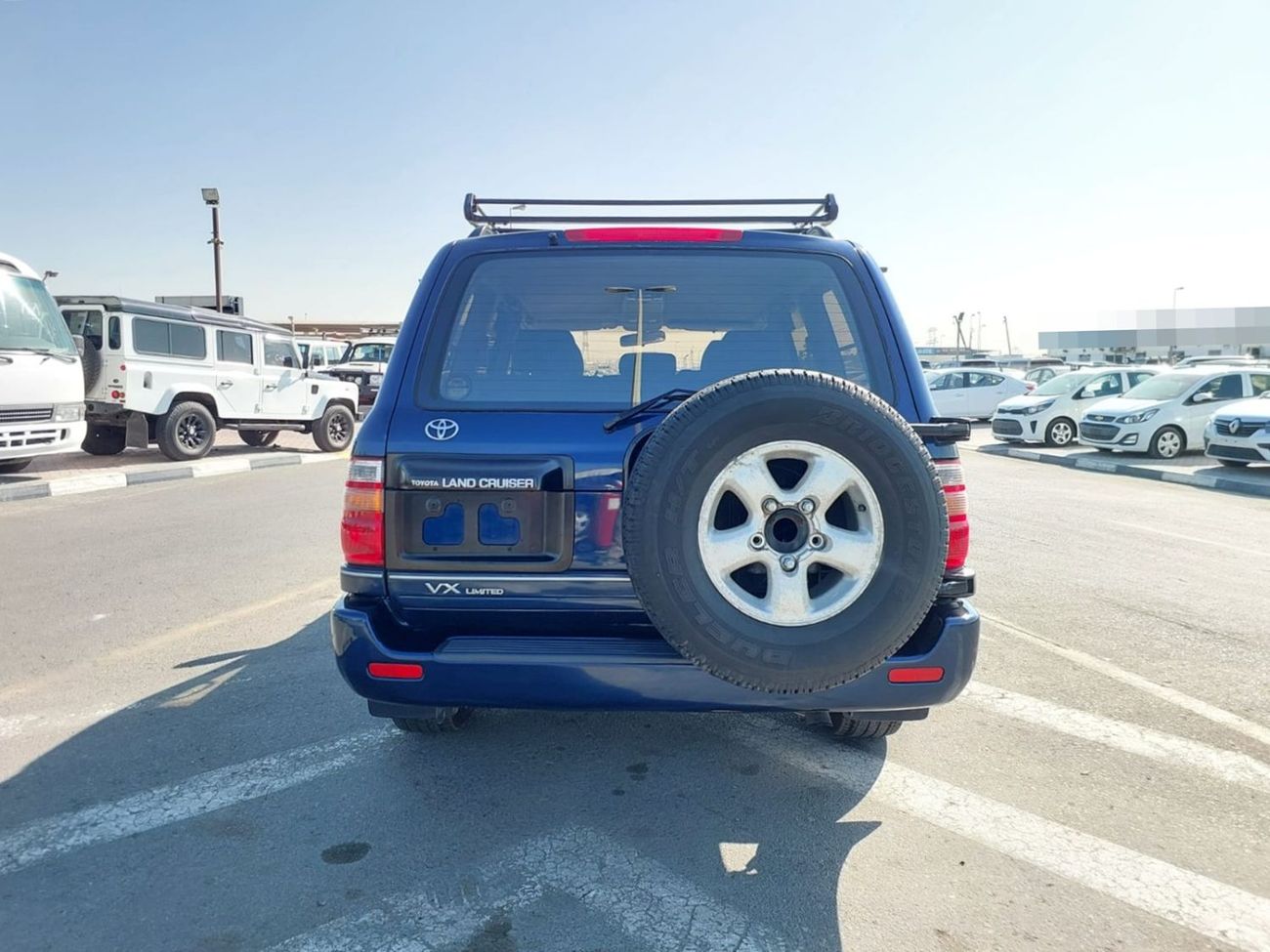 Toyota Land Cruiser TOYOTA LAND CRUISER SUV RHD 1998 MODEL 4.2 L DIESEL AUTOMATIC(PM10431)