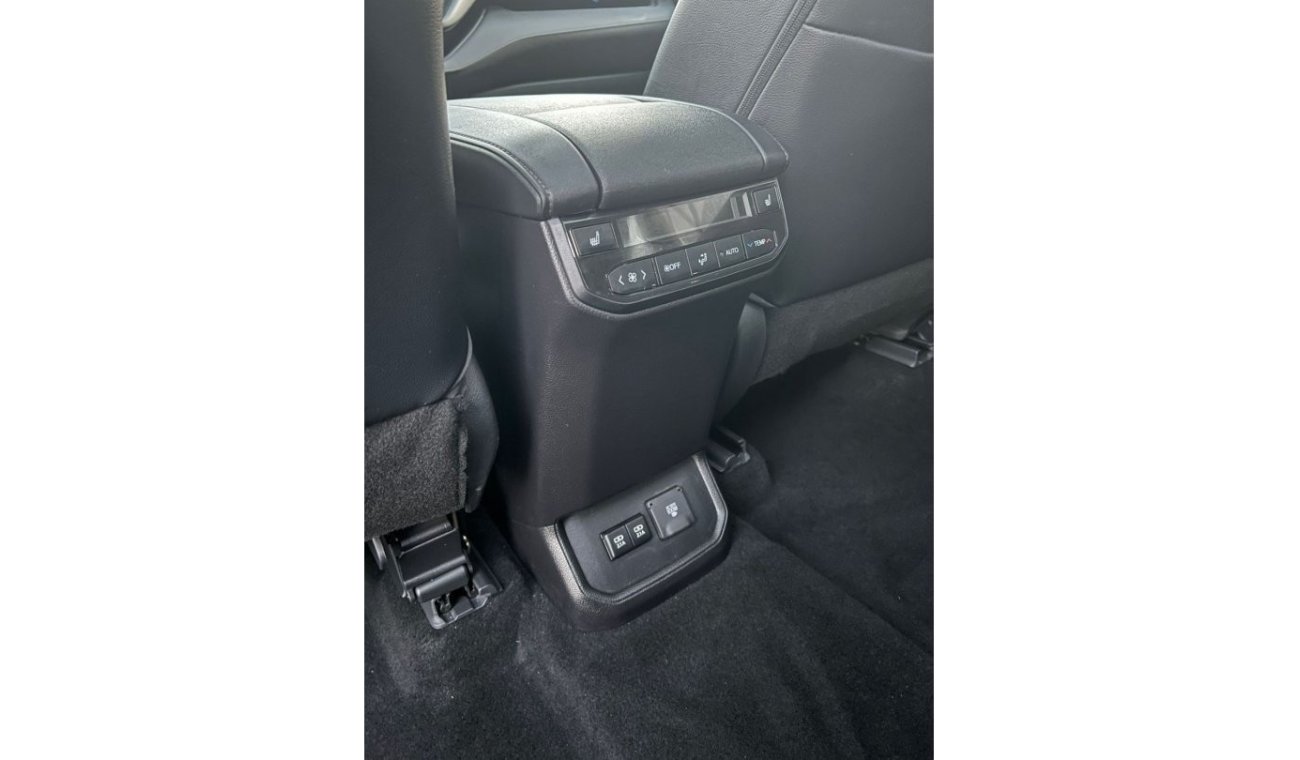 Toyota Highlander *Offer*2021 Toyota Highlander Platinum // AWD // 3.5L V6