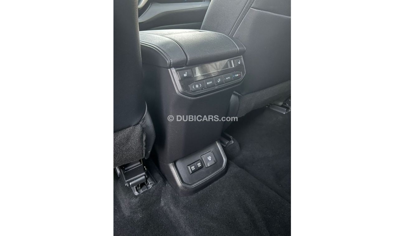 Toyota Highlander *Offer*2021 Toyota Highlander Platinum // AWD // 3.5L V6