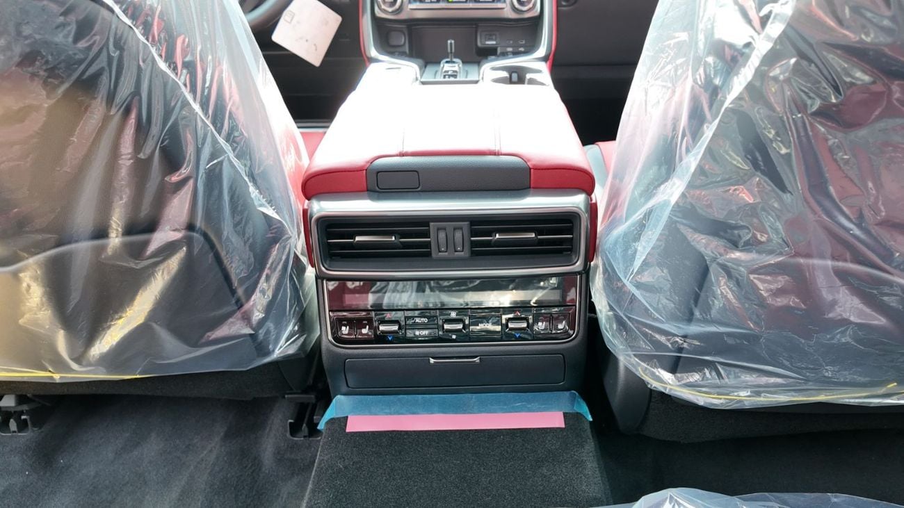 لكزس LX 700h F Sport