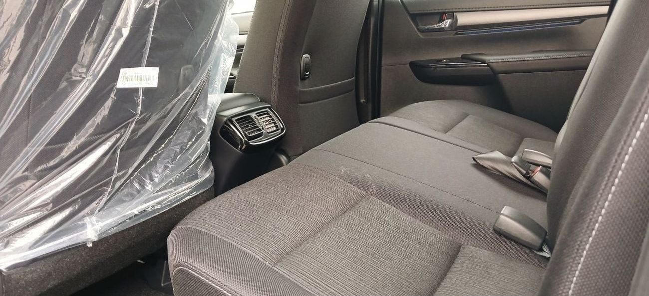 Toyota Hilux Toyota Hilux Adventure 4.0L Petrol 2025YM