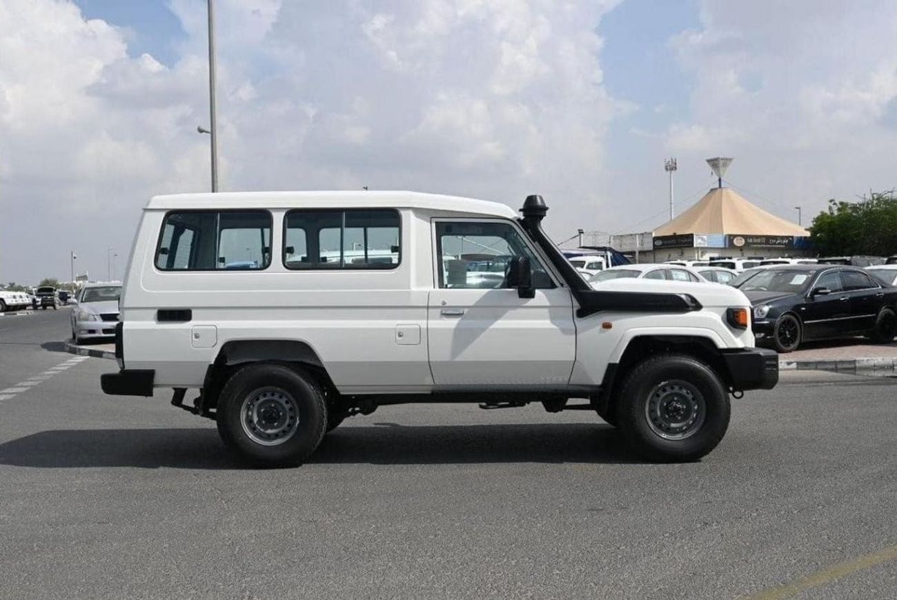 تويوتا لاند كروزر 70 2024 Toyota Land Cruiser Hardtop 4.5L 3Dr Diesel 8 Cylinders Manual Zero KM