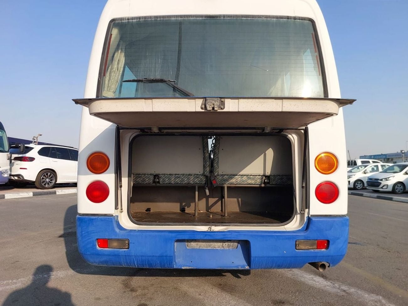ميتسوبيشي روزا (RAMADAN OFFER) MITSUBISHI ROSA BUS RHD 2004 MODEL 5.2 L DIESEL MANUAL(PM00303)