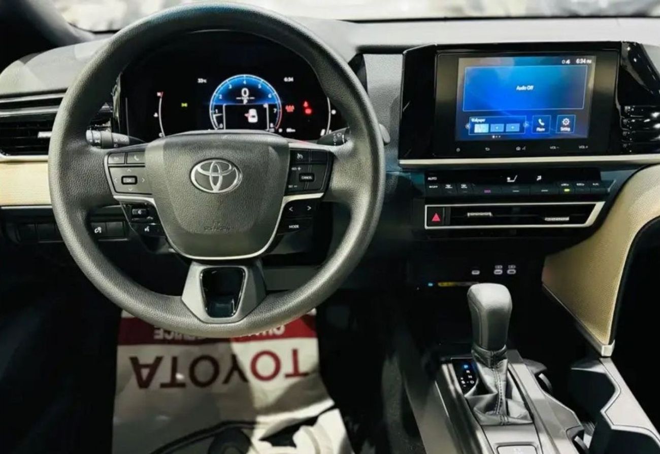 Toyota Camry 2.5L HYBRID 2024 GCC