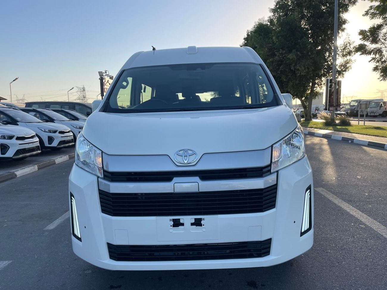 Toyota Hiace 2023 TOYOTA HIACE VAN COMMUTER