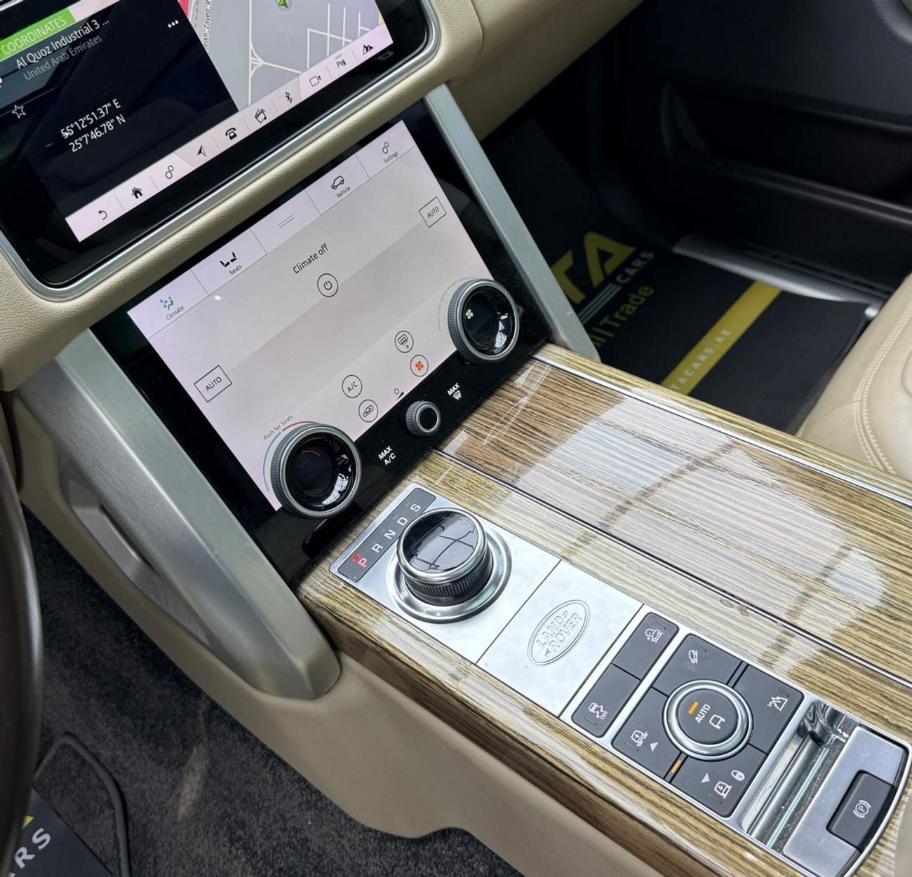 لاند روفر رينج روفر 2019 Range Rover Vogue HSE, Warranty, Full Service History, Excellent Condition, GCC
