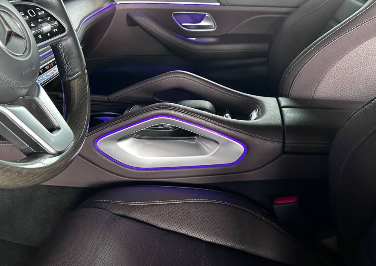 مرسيدس بنز GLS 580 Premium 4.0L (481 HP)