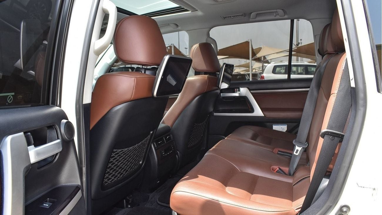 Toyota Land Cruiser VXR V8