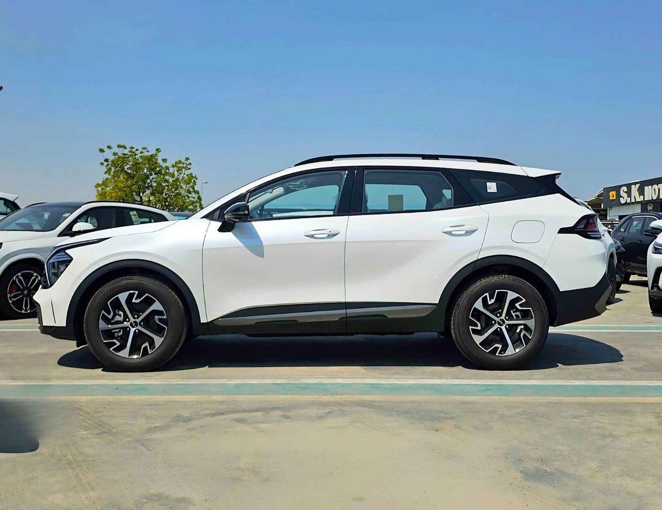 كيا سبورتيج HYBRID FLAGSHIP/2.0L PETROL V4/ 360 CAMERA/ RADAR/ PANORAMIC ROOF/ (CODE # KSRFL)