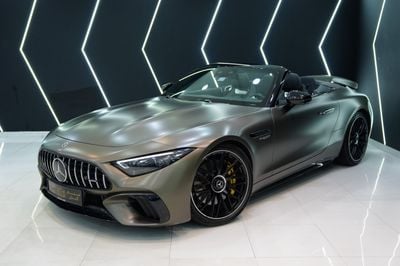 Mercedes Benz SL63 AMG AMG 2023 Mercedes-Benz SL 63 AMG, Dynamic PLUS Pack, AMG Track Pace, Front Lift System, Carbon Interior!