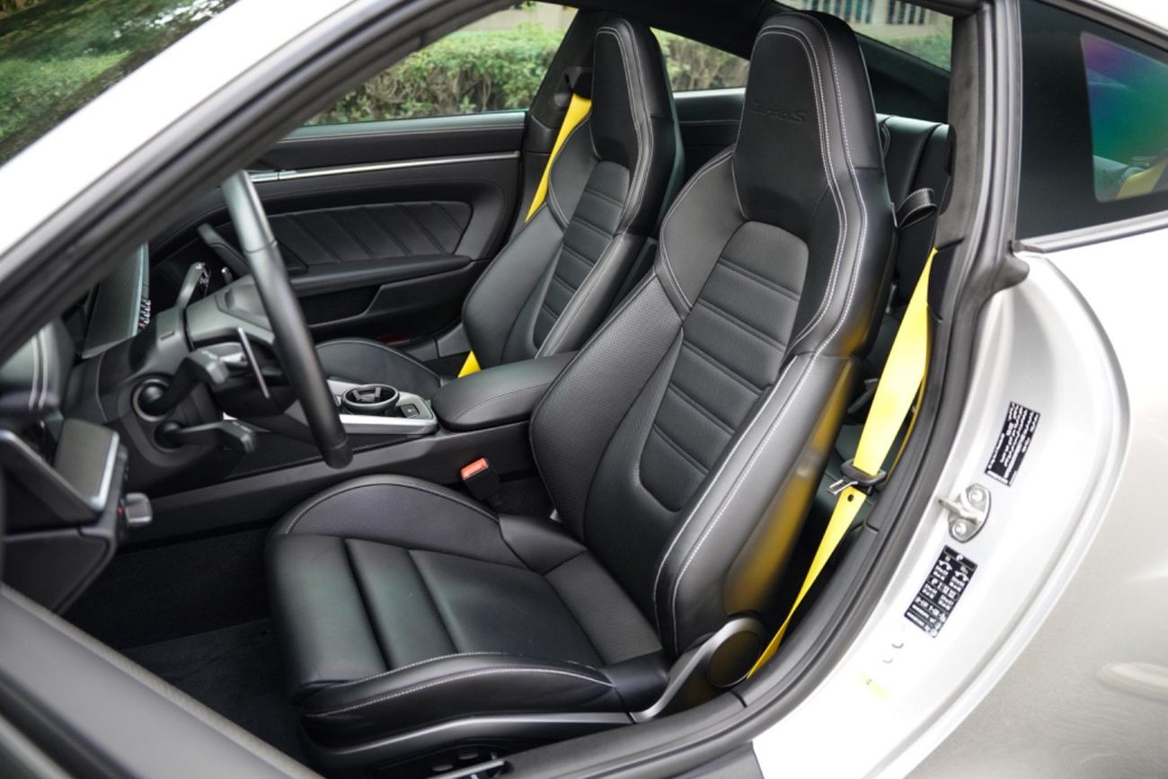 Porsche 911 Turbo S 3.8L (640 HP) Coupe